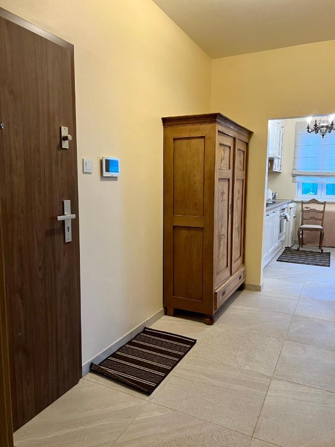 Nad Jeziorem Juno Apartment *